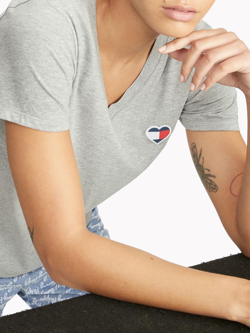 Női Tommy Hilfiger Heart Sleep Póló Szürke | HU 454QMA